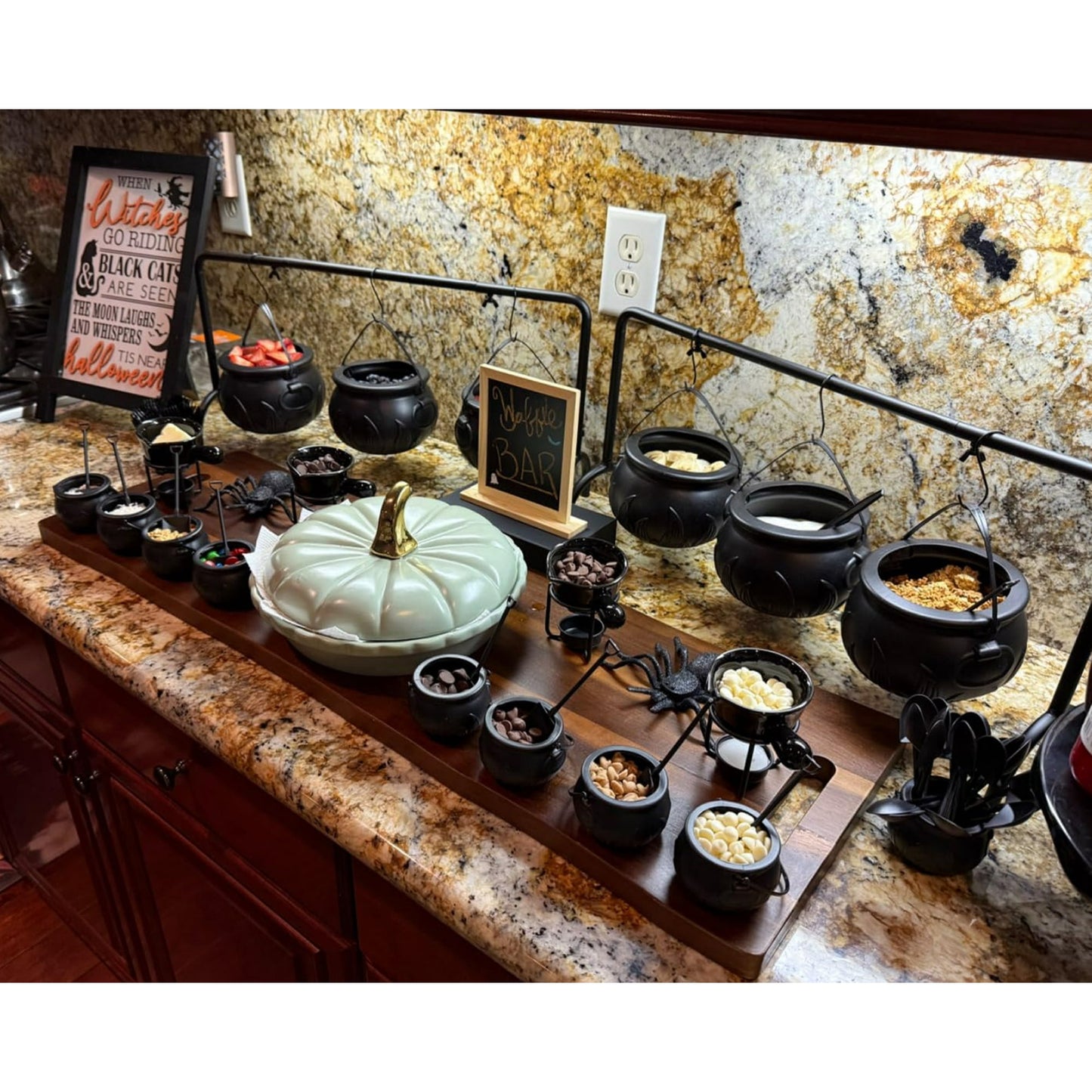 IZEYNO Halloween Party Decorations, 9 Pcs Large and Mini Black Plastic Hanging Witches Cauldron Candy Serving Bowls for Party Supplies