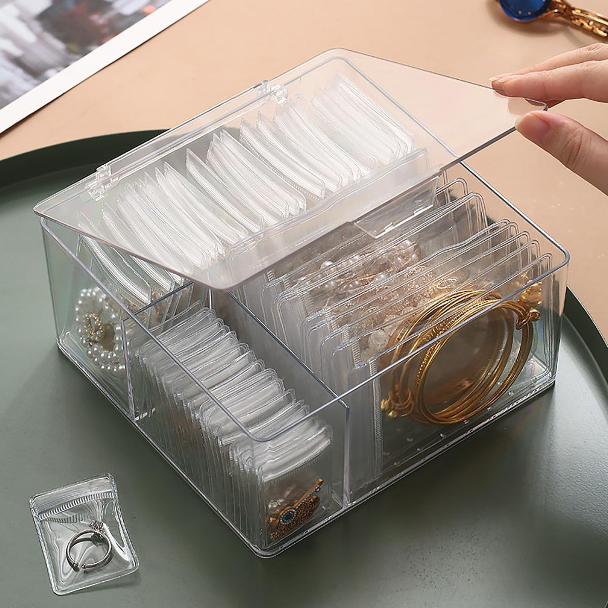 IZEYNO Acrylic Jewelry Organizers with 60 Portable Anti Tarnish Jewelry Bags, Travel Jewelry Case for Earrings Rings Necklaces